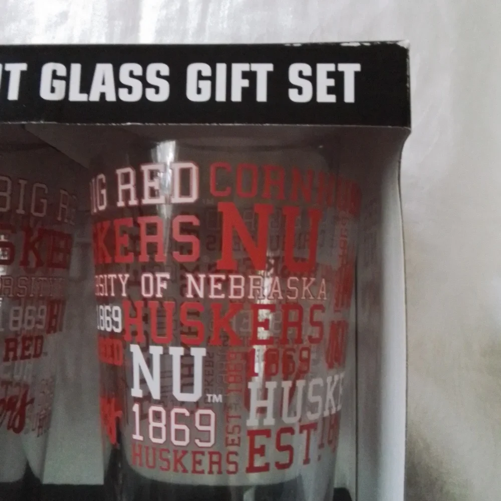 Collegiate Pint Glass Gift Set, University of Nebraska